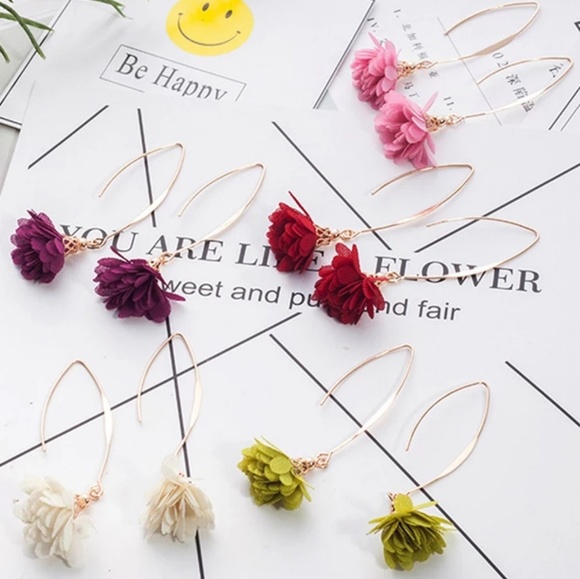 Gold & Green Flower Boho Gypsy Earrings 2.75in - Picture 3 of 7